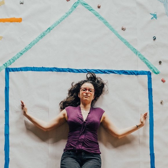 Meet your Posher, Joanie - Picture 1 of 1